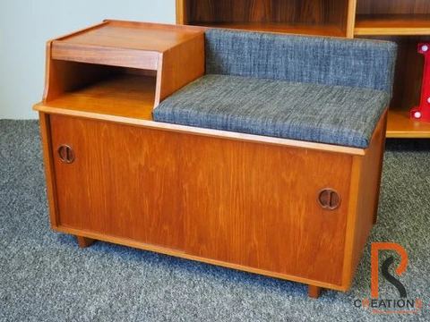 Mid Century Storage Seat