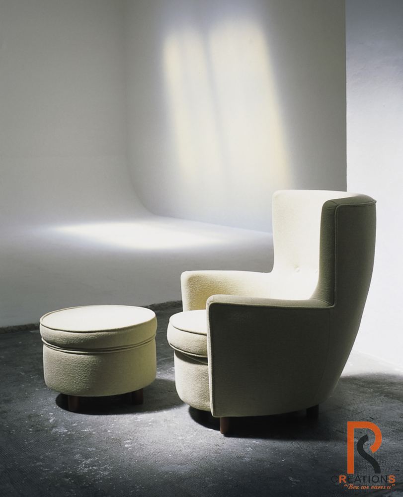 Moragas Wingback Chair with Ottoman